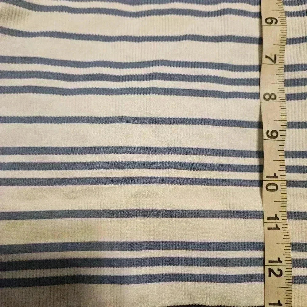 Aura Juniors White with Blue Stripes Sleeveless Crop Top Size XXS - Picture 5 of 6
